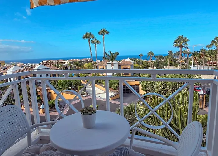 Beautiful El Duque Appartement